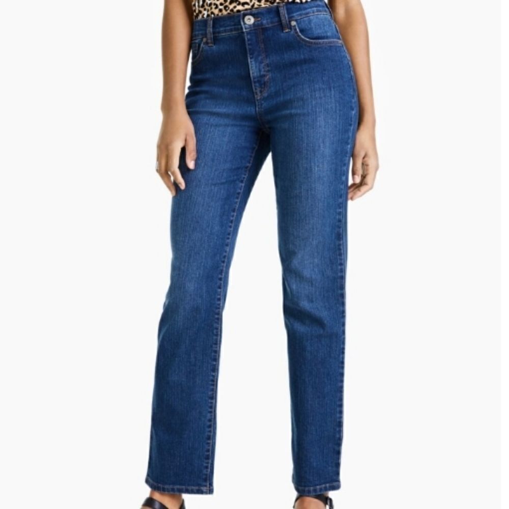 Style and Co. Straight Leg Jeans NWT 6P